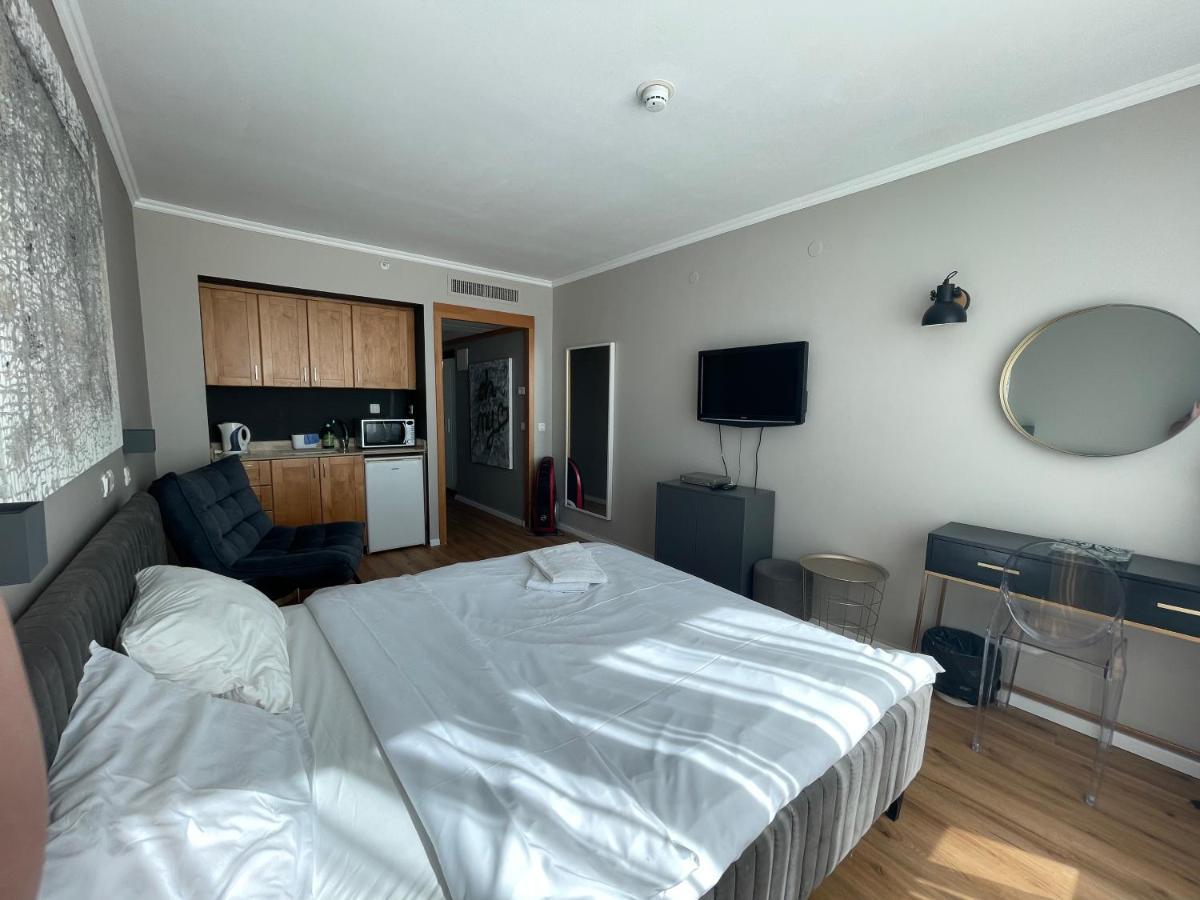 C Tower Apartments Нетания Екстериор снимка
