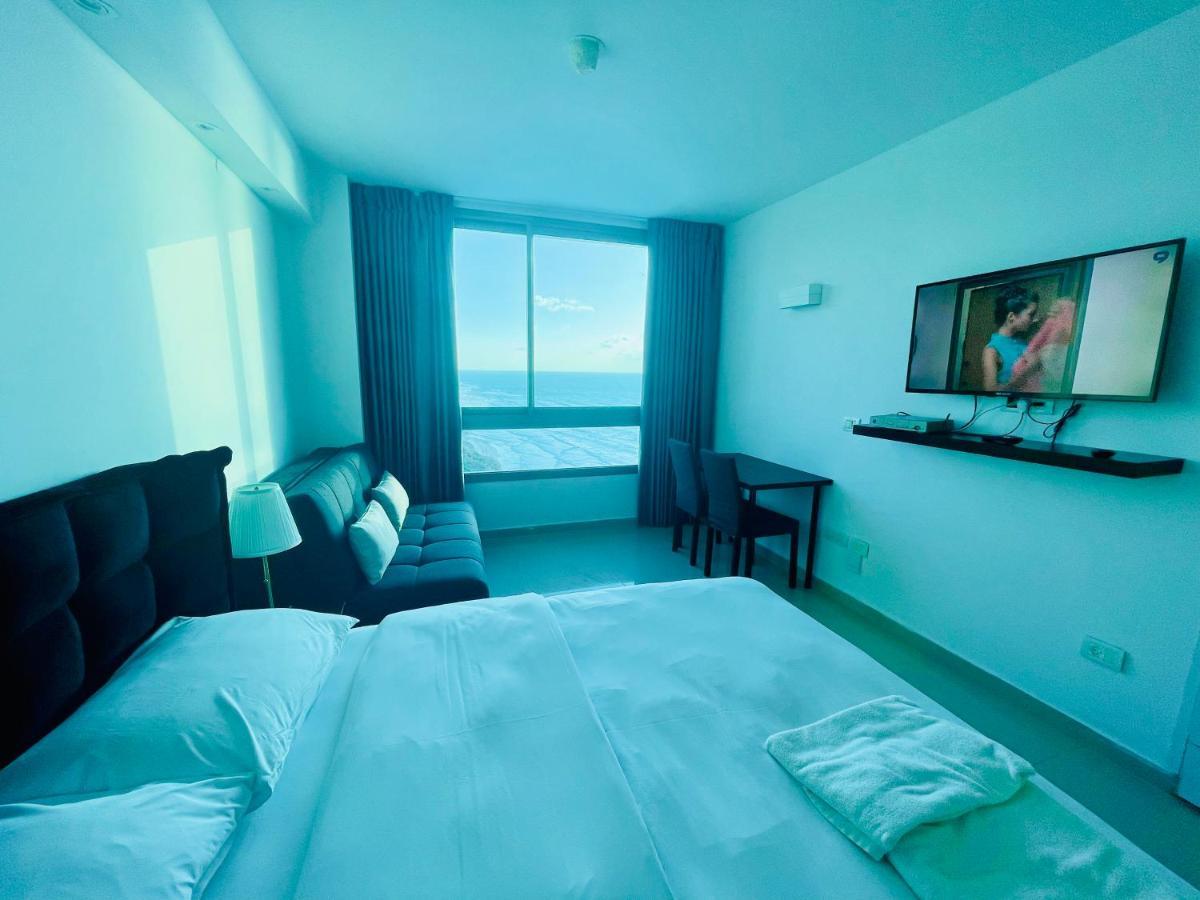 C Tower Apartments Нетания Екстериор снимка