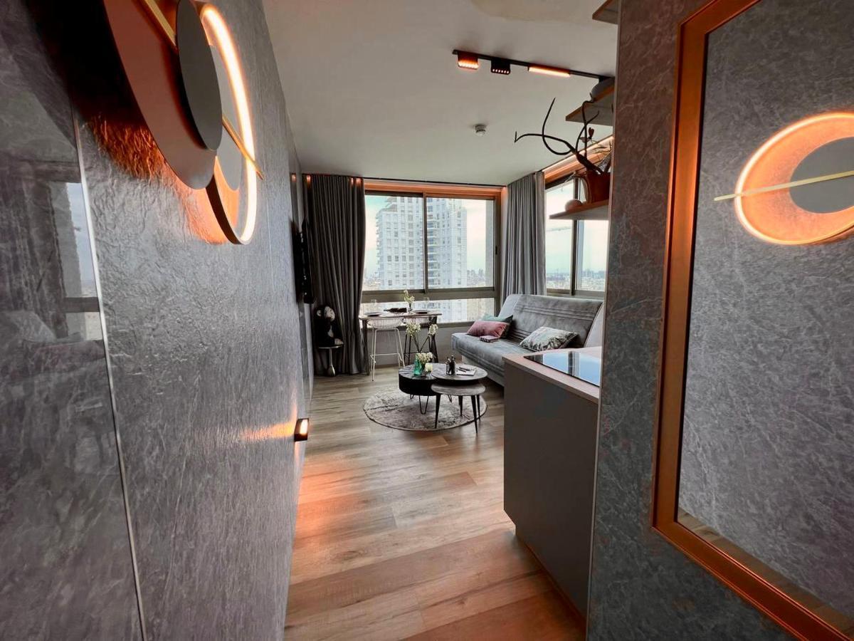 C Tower Apartments Нетания Екстериор снимка